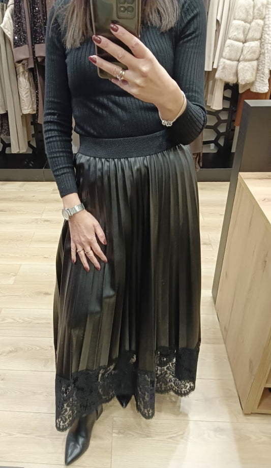 Φούστα από δερματίνη