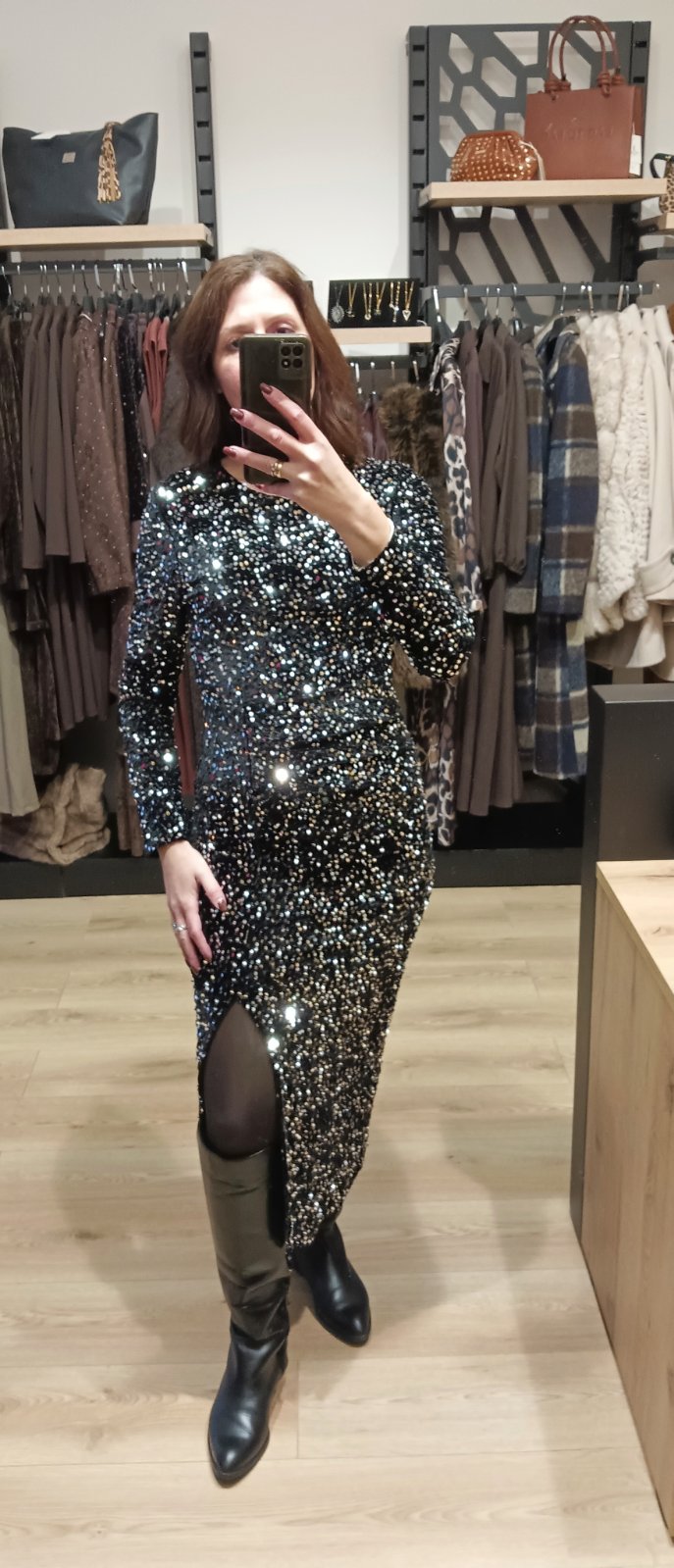 Φόρεμα με παγιέτα