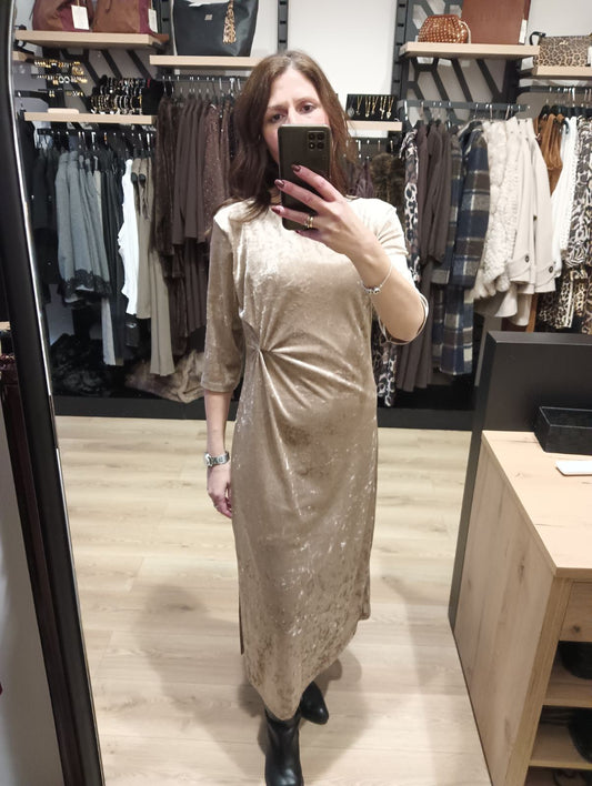 Φόρεμα βελούδινο