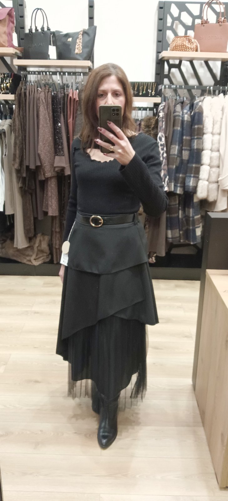 Φούστα με βολάν