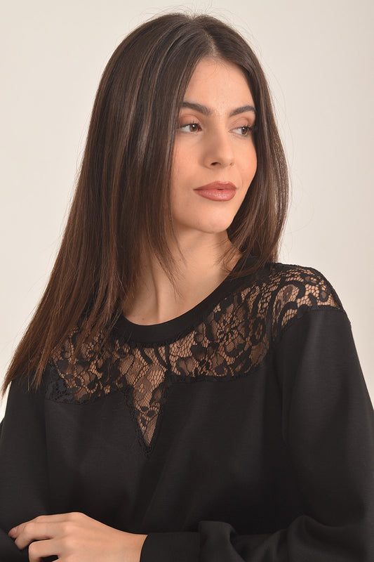 Μπλούζα με δαντέλα