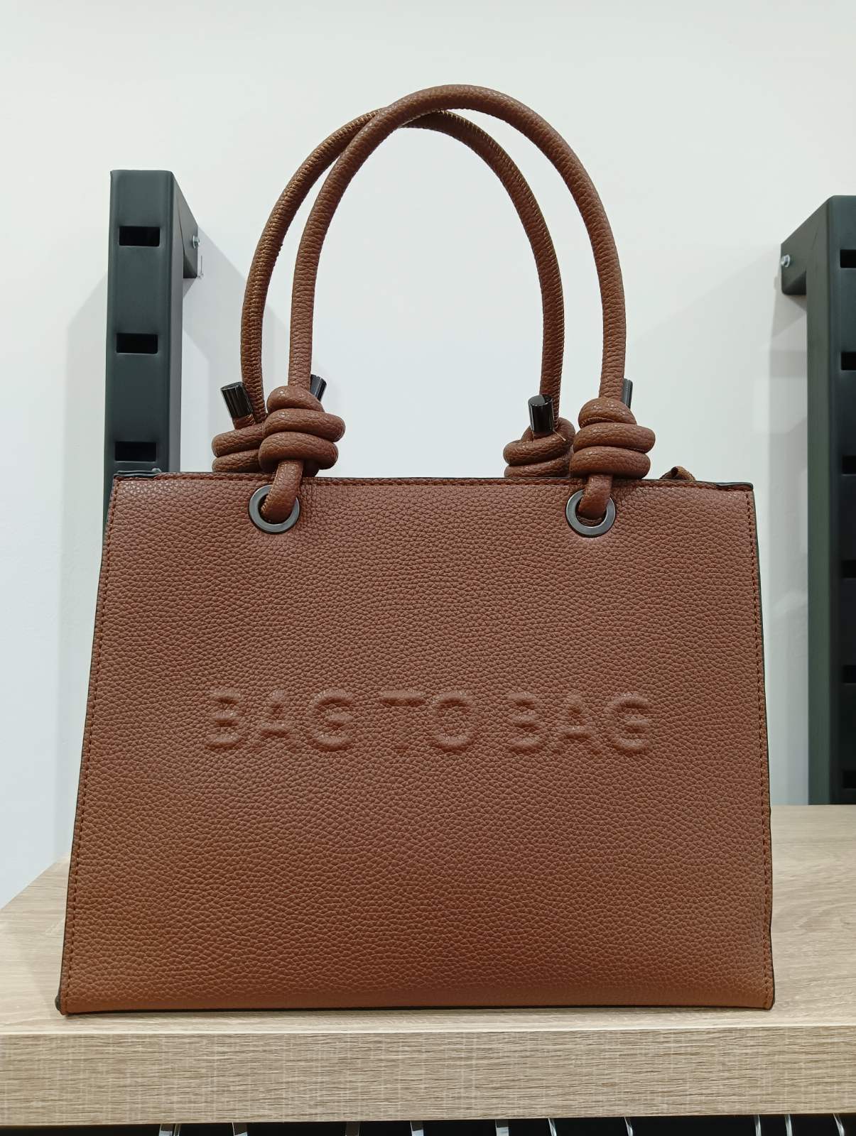 Τσάντα χειρός