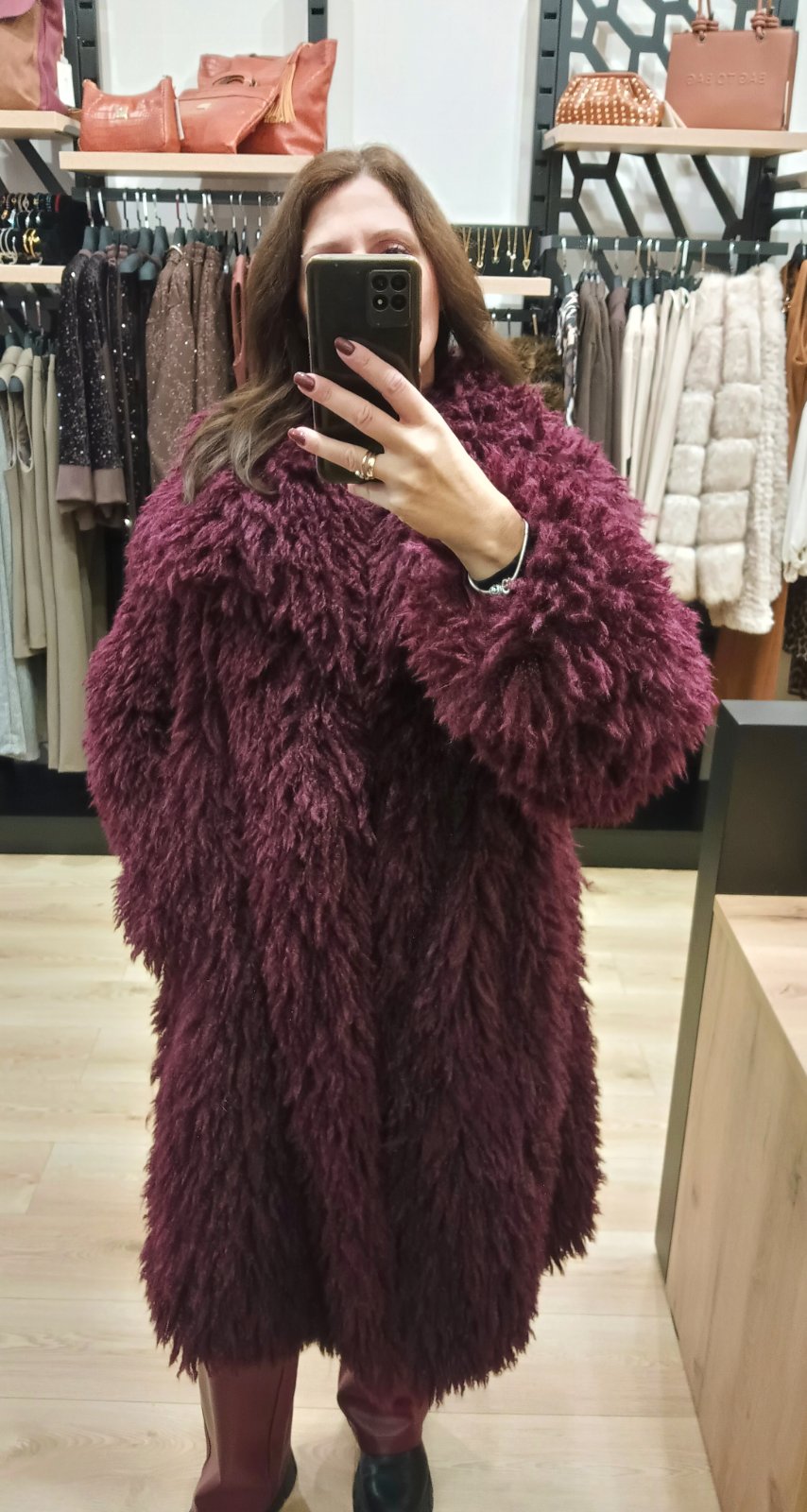 ΓΟΥΝΑ CURLY ΜΑΚΡΙΑ